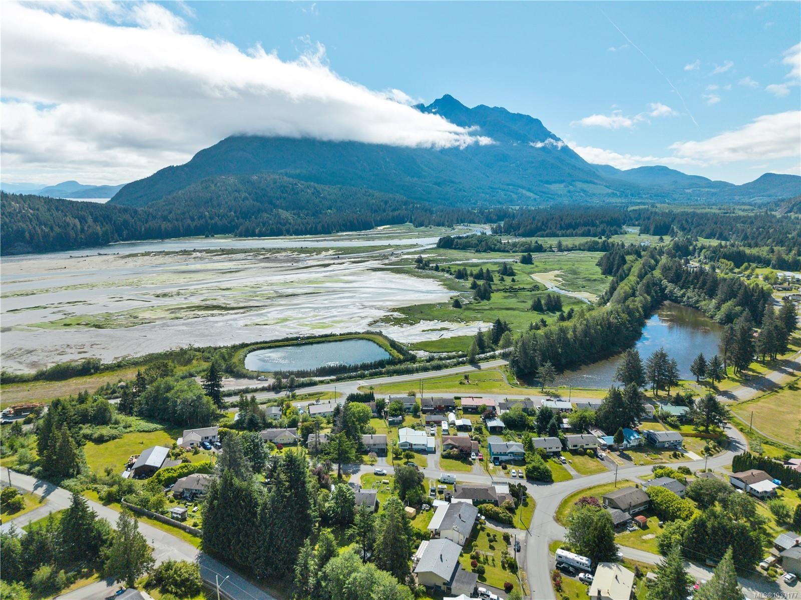 221 Spar St, Sayward, BC