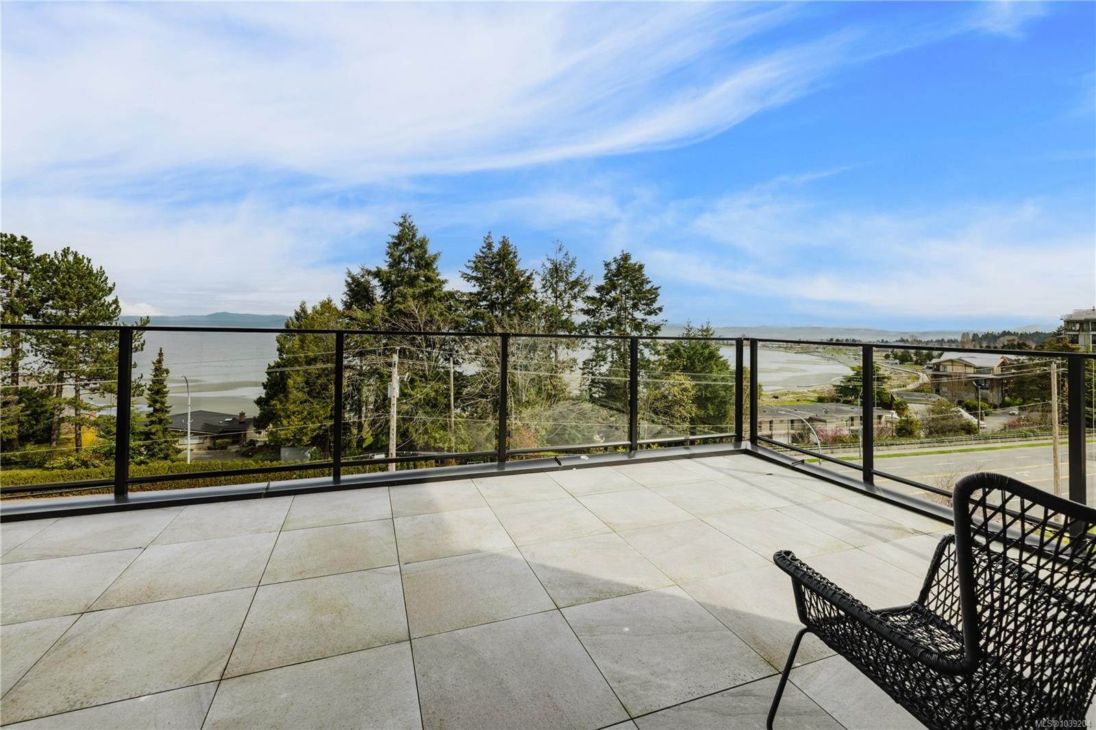 #402-100 Lombardy St, Parksville, BC