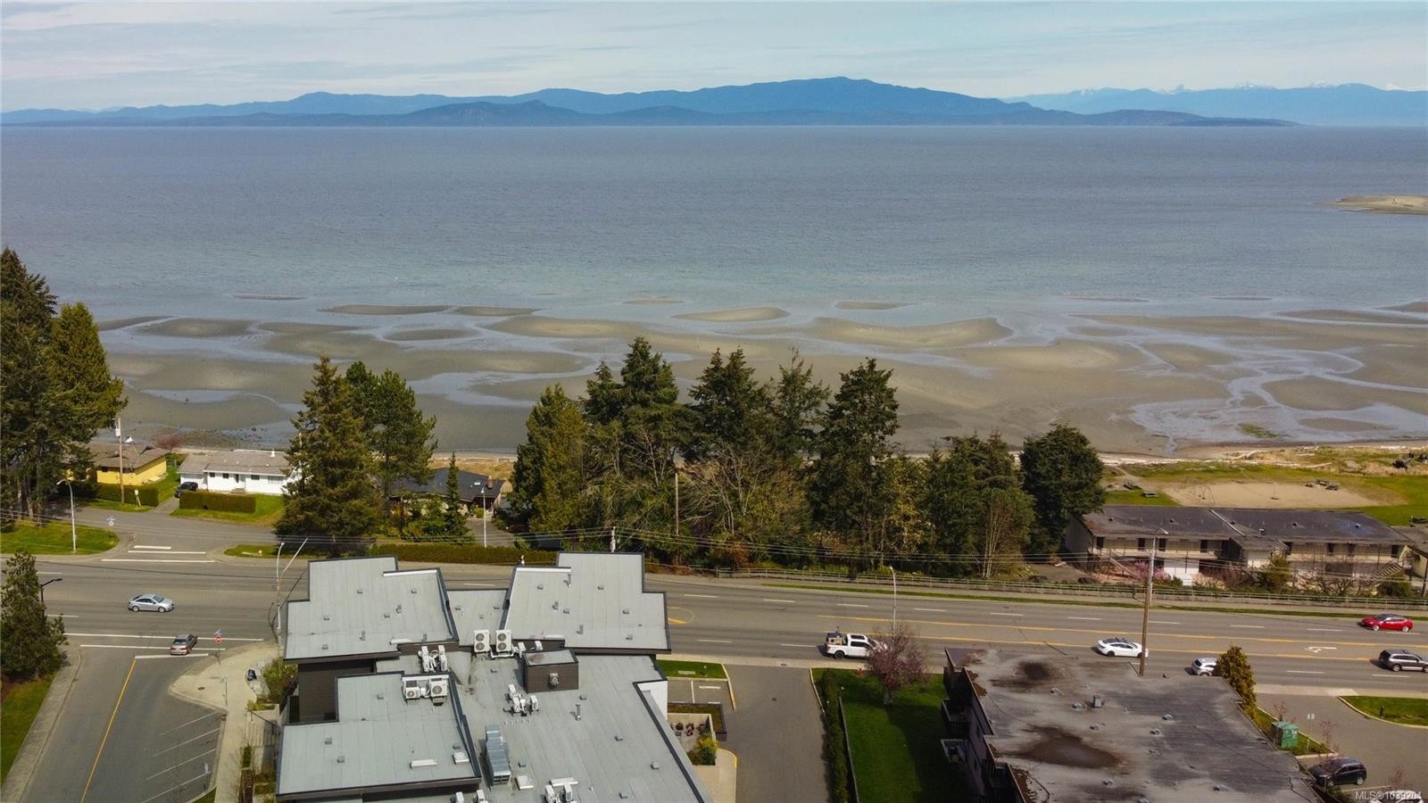 #402-100 Lombardy St, Parksville, BC