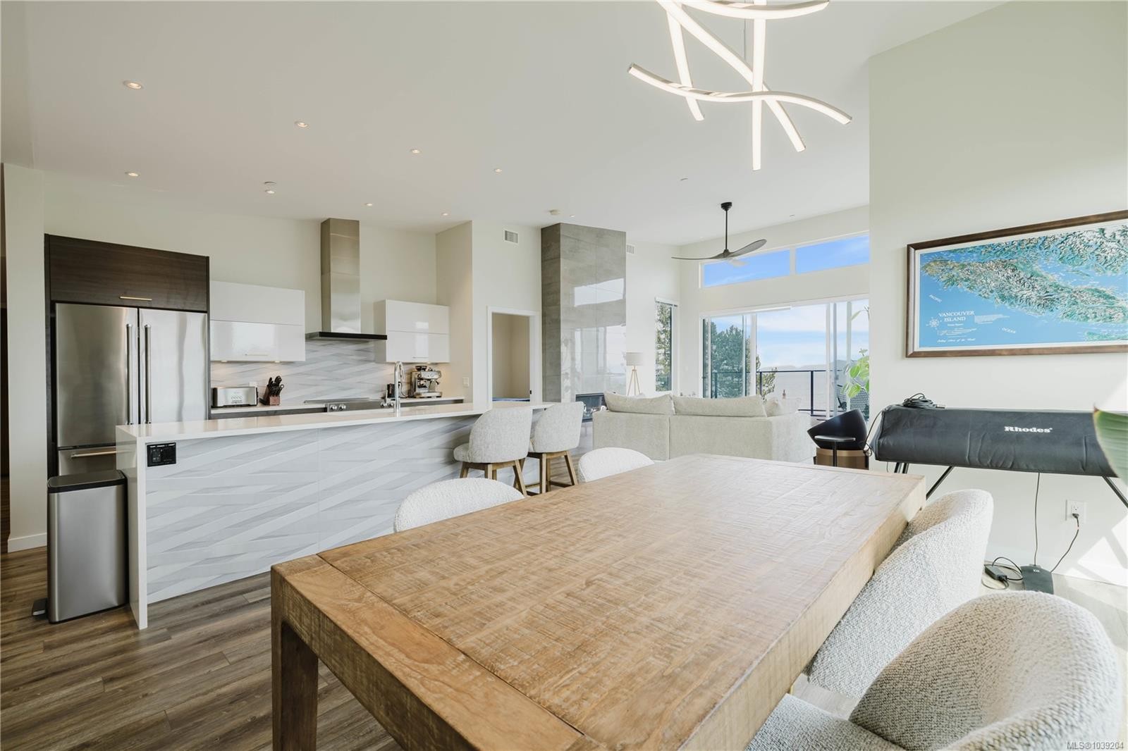 #402-100 Lombardy St, Parksville, BC