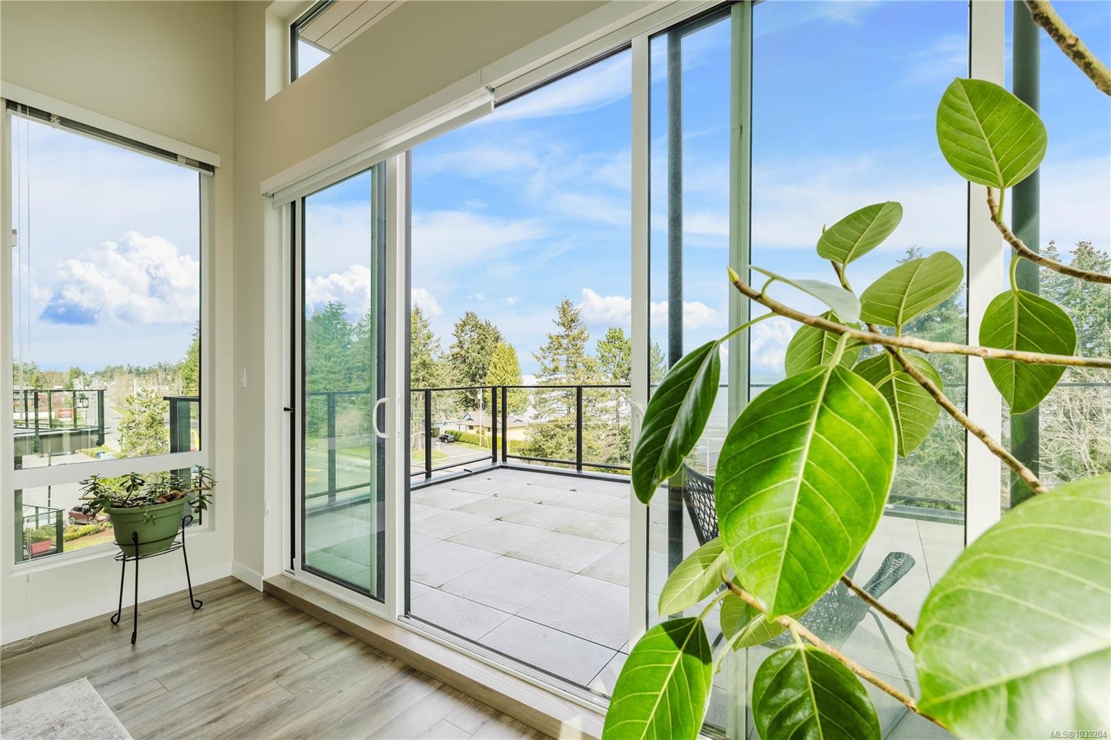 #402-100 Lombardy St, Parksville, BC