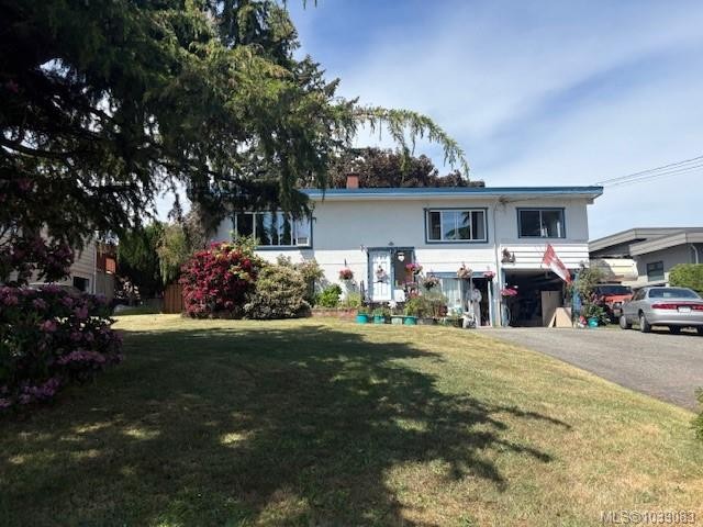 2535 Holyrood Dr, Nanaimo, BC