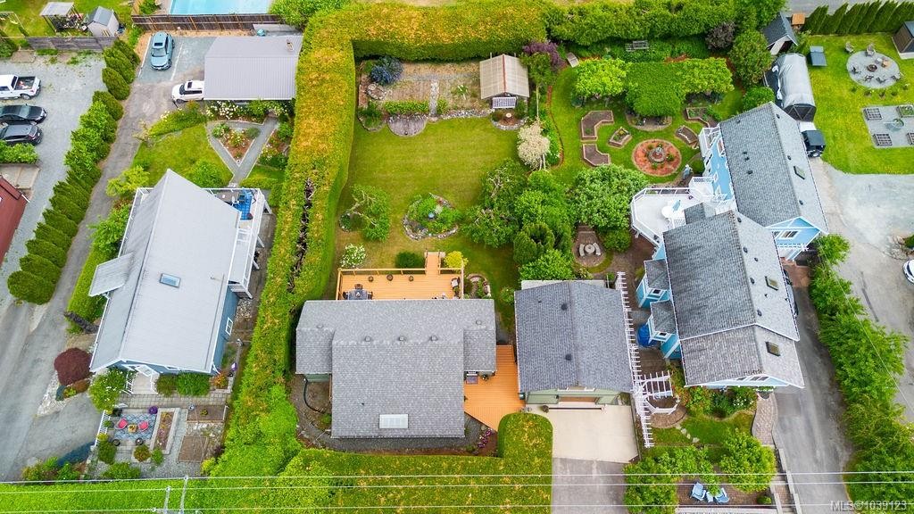 435 Davis Rd, Ladysmith, BC