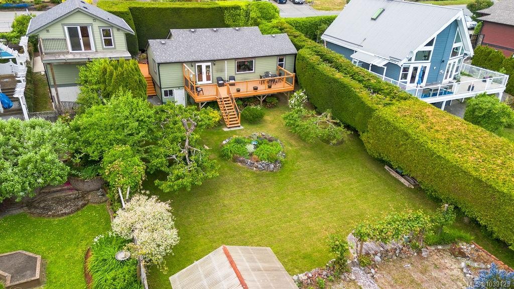 435 Davis Rd, Ladysmith, BC