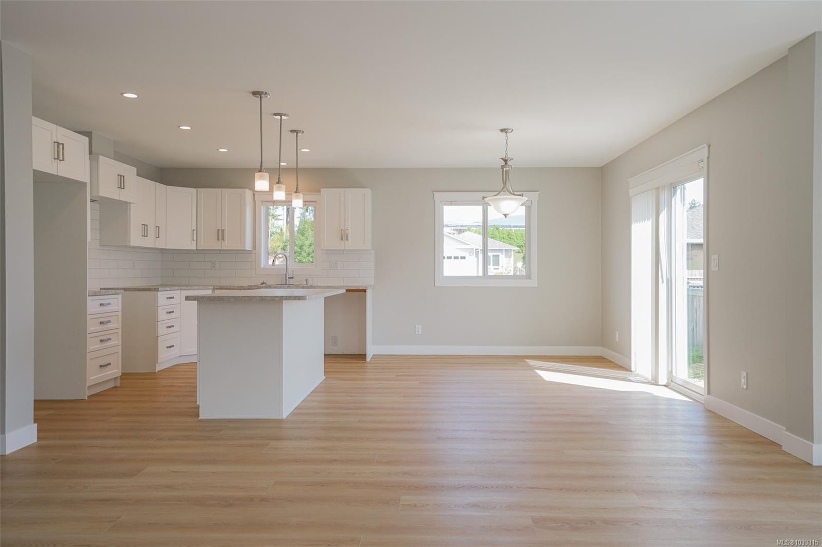 #204-5700 Pierce Rd, Port Alberni, BC