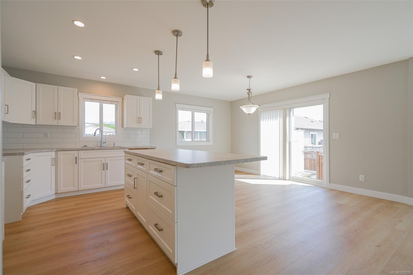 #204-5700 Pierce Rd, Port Alberni, BC
