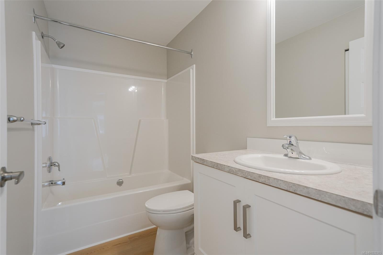 #204-5700 Pierce Rd, Port Alberni, BC