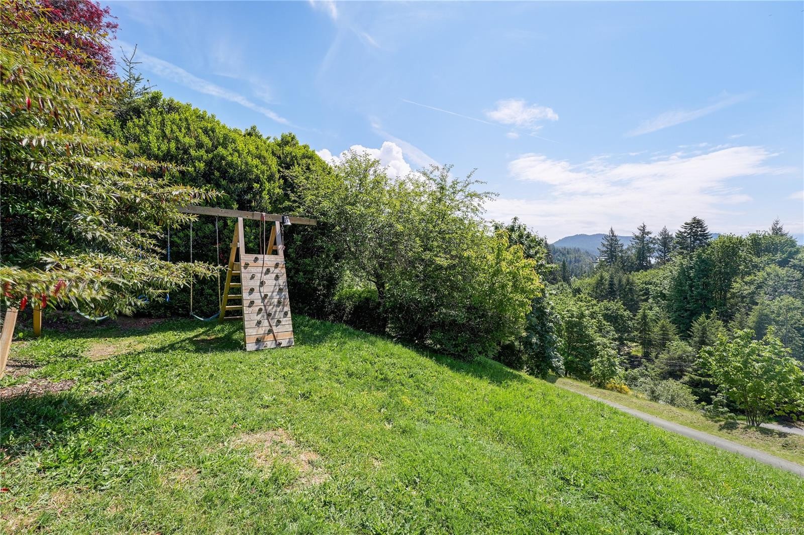 2056 Gladys Pl, Sooke, BC