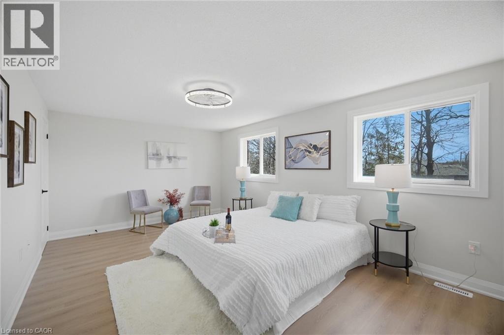11 Wessenger Drive, Barrie, ON - Indoor Photo Showing Bedroom