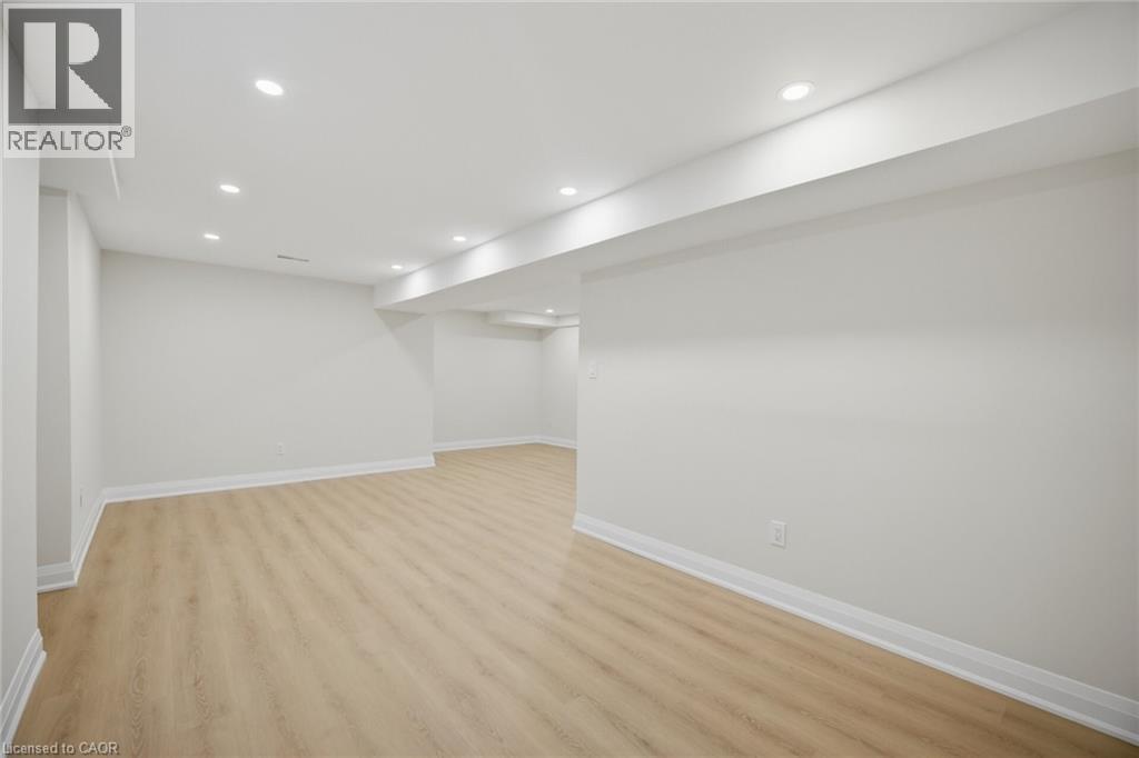 11 Wessenger Drive, Barrie, ON - Indoor