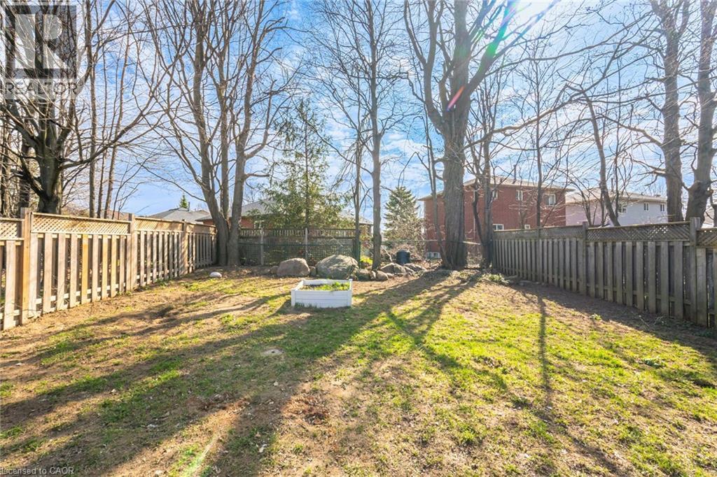 11 Wessenger Drive, Barrie, ON - Outdoor
