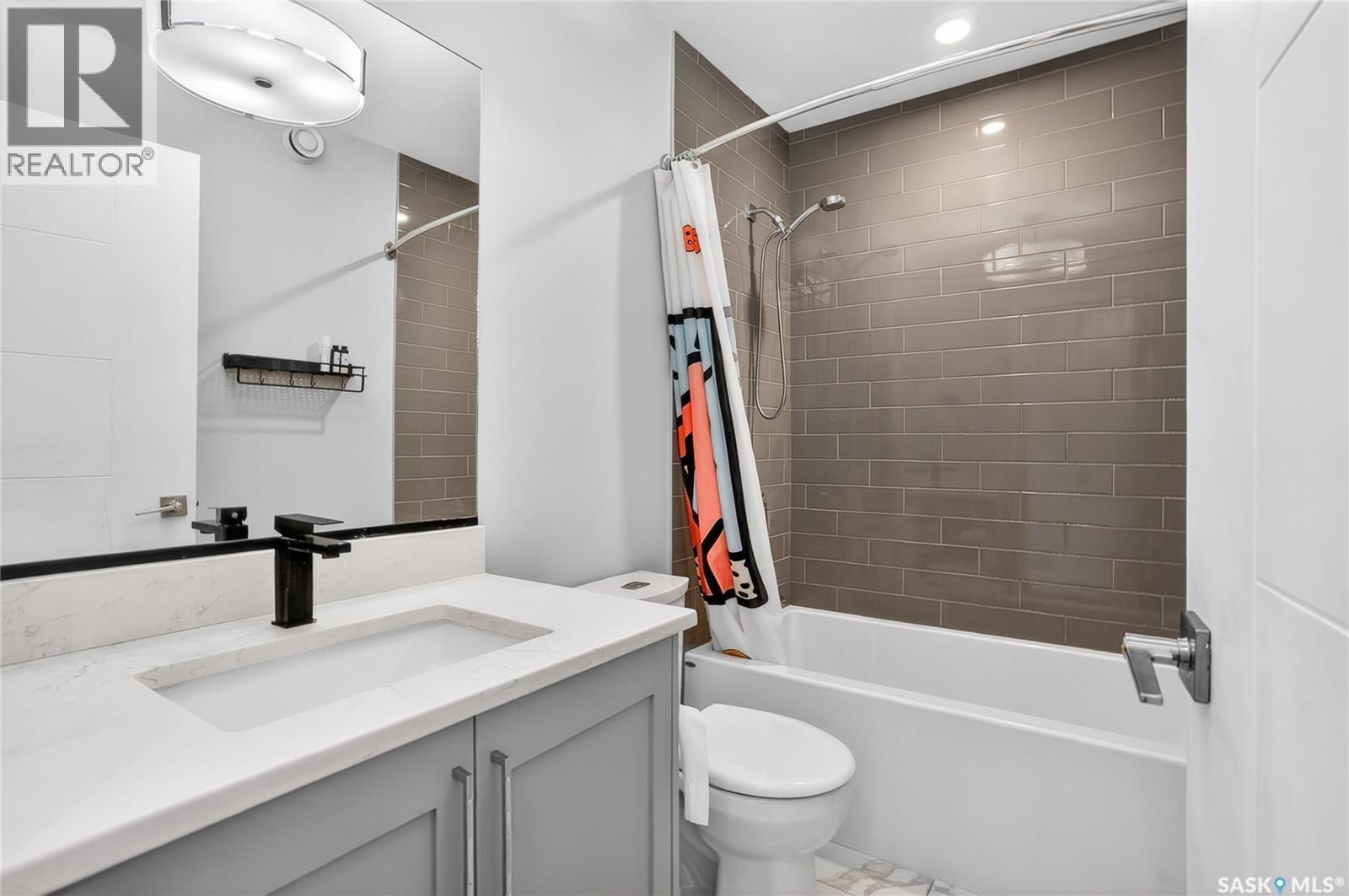 538 Fast Way, Saskatoon, SK