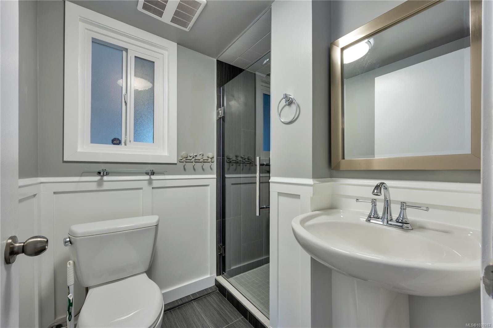 3236 Cedar Hill Rd, Saanich, BC