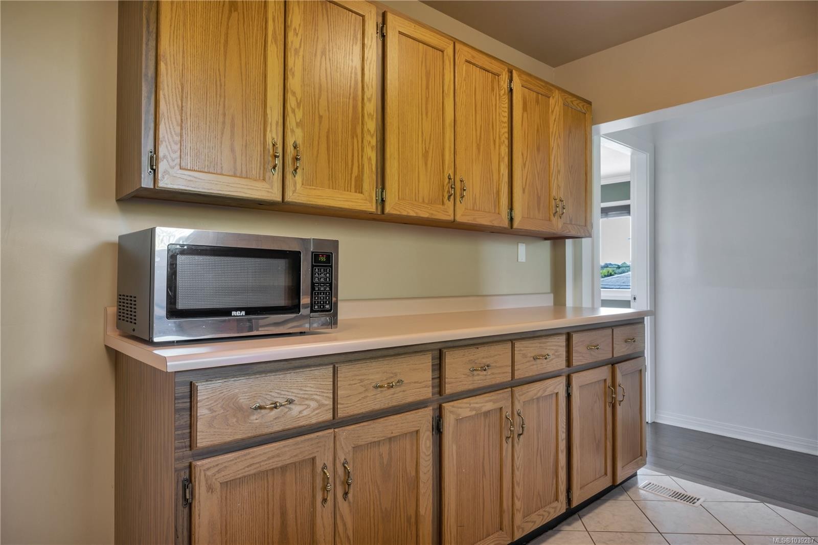 3236 Cedar Hill Rd, Saanich, BC