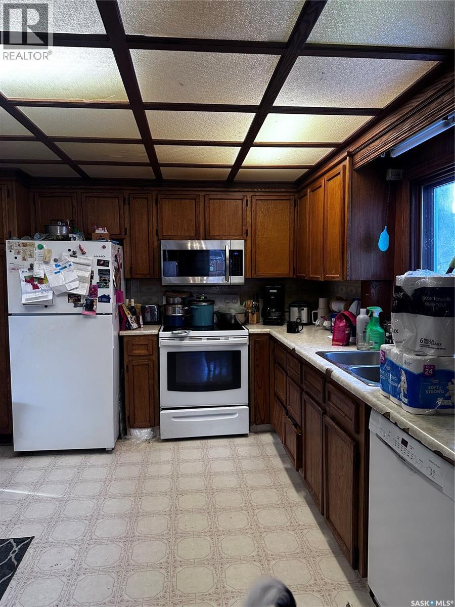 333 5Th Avenue Se, Weyburn, SK