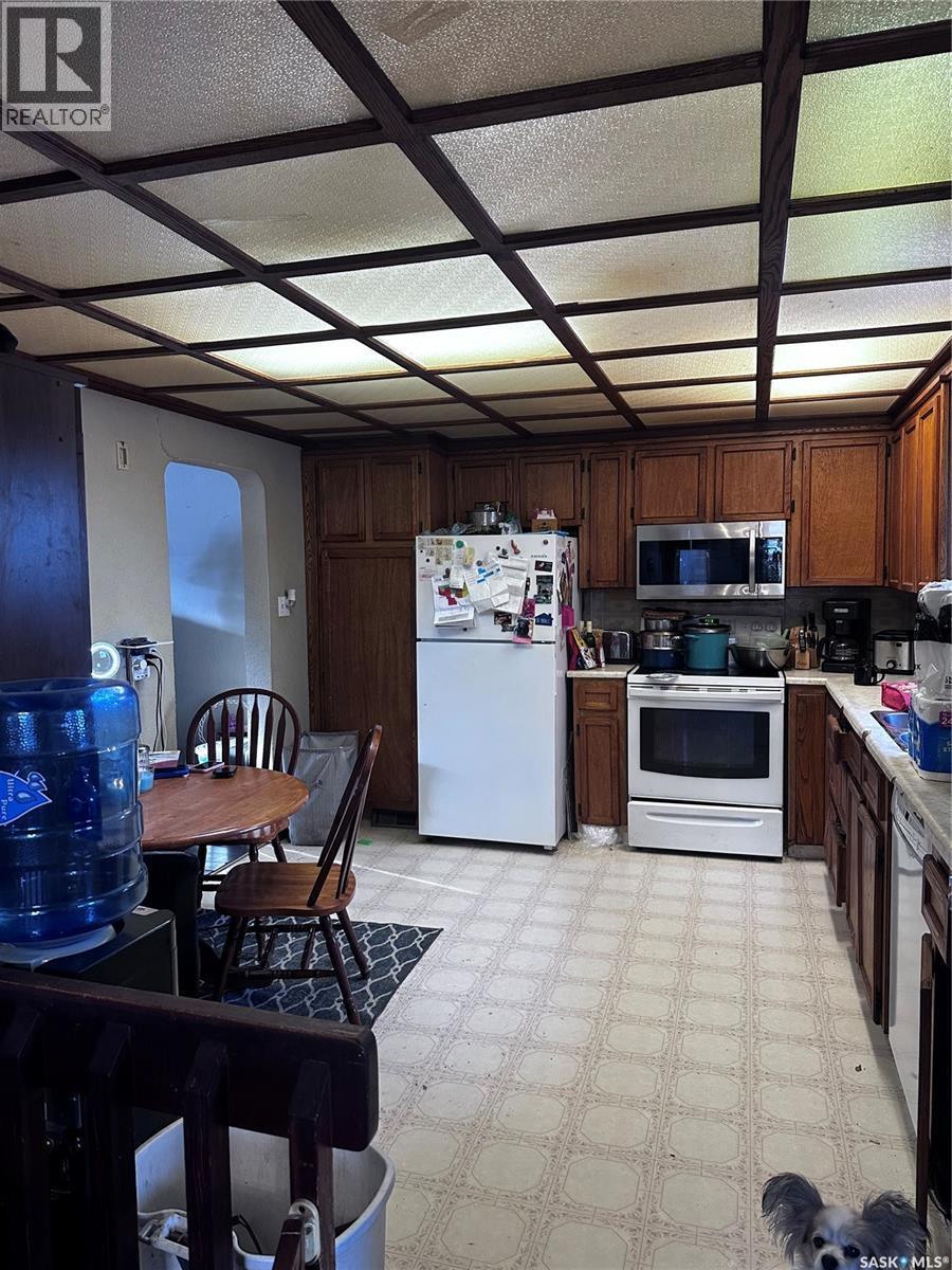 333 5Th Avenue Se, Weyburn, SK