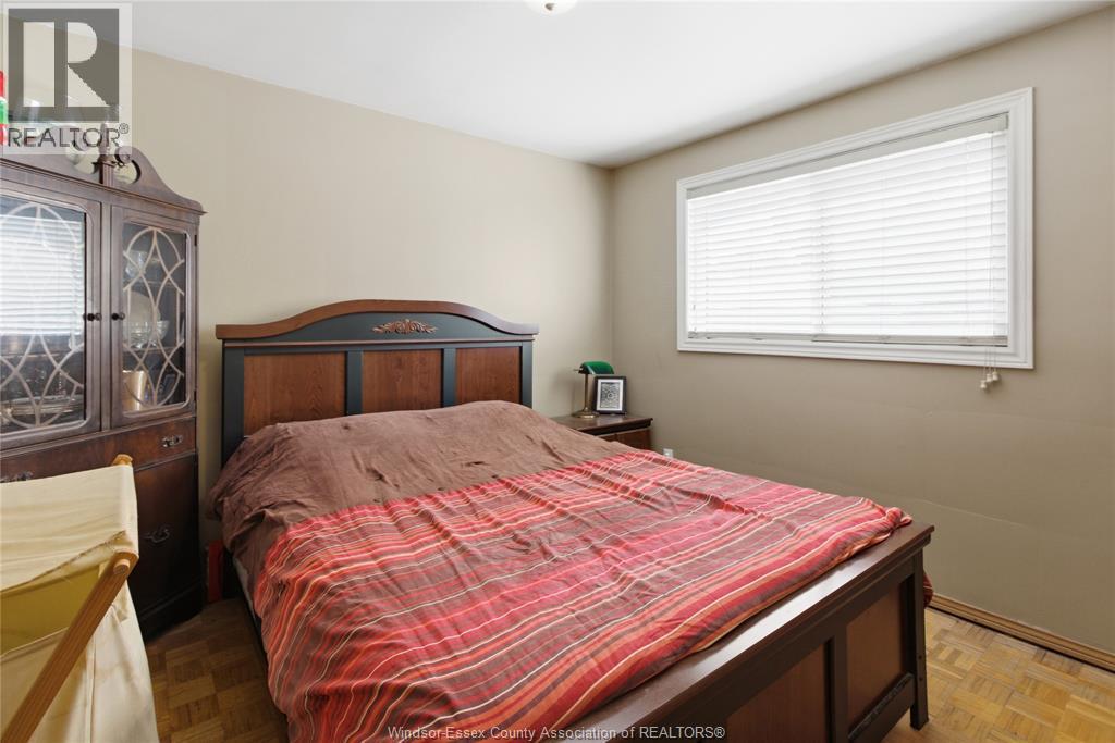 367 Genevieve, Windsor, ON