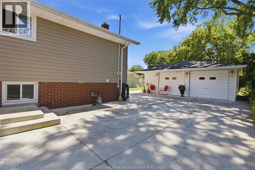 367 Genevieve, Windsor, ON