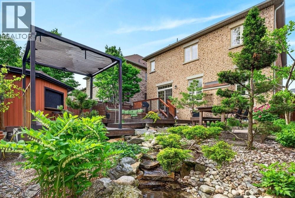 7 Summerwind Drive, Hamilton, ON