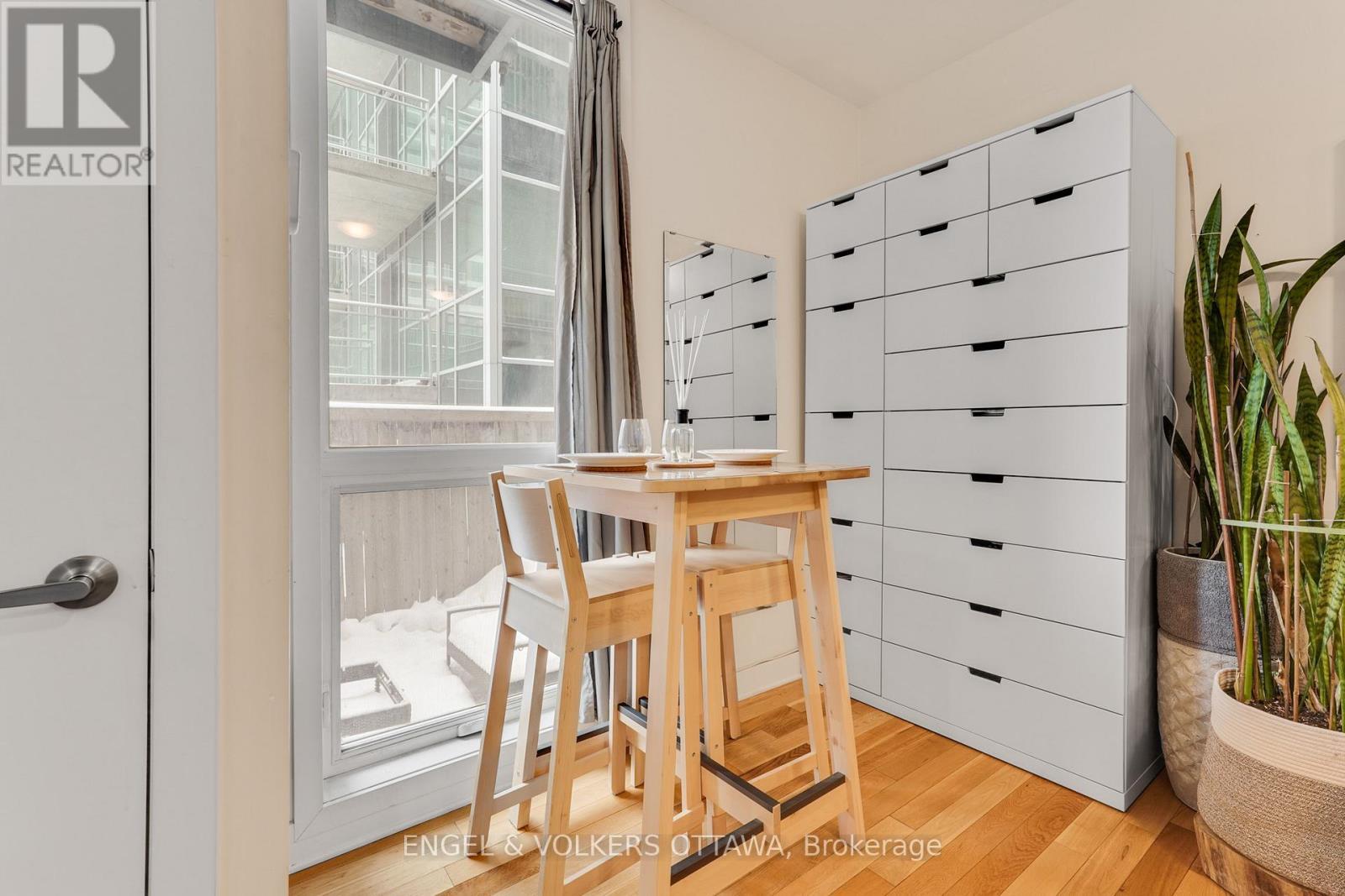 104 - 360 Cumberland Street, Ottawa, ON