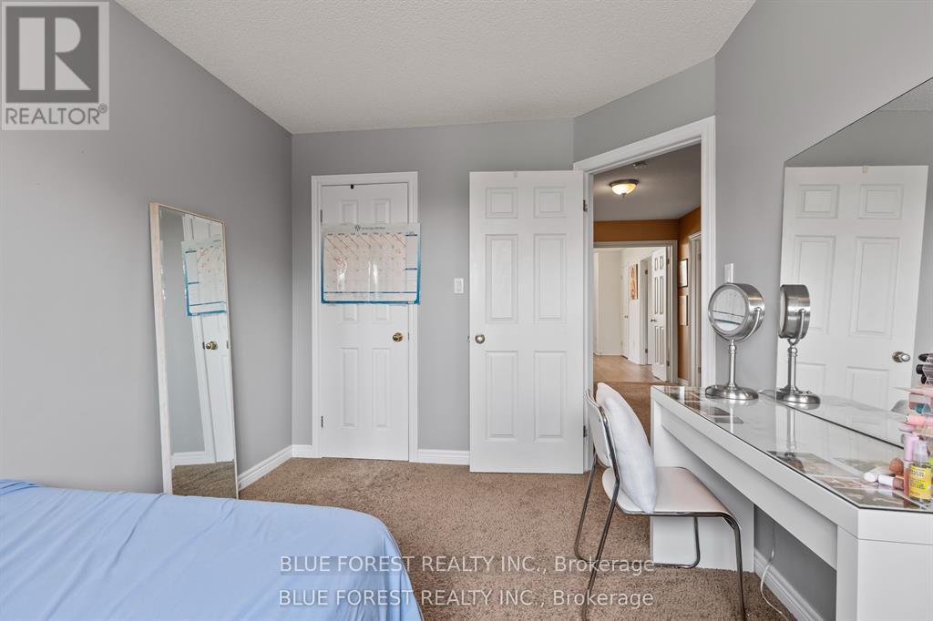 258 South Leaksdale Circle, London South (South U), ON