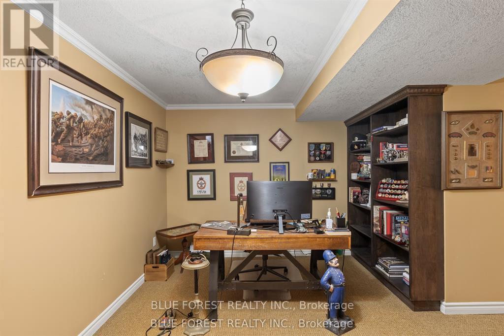 258 South Leaksdale Circle, London South (South U), ON
