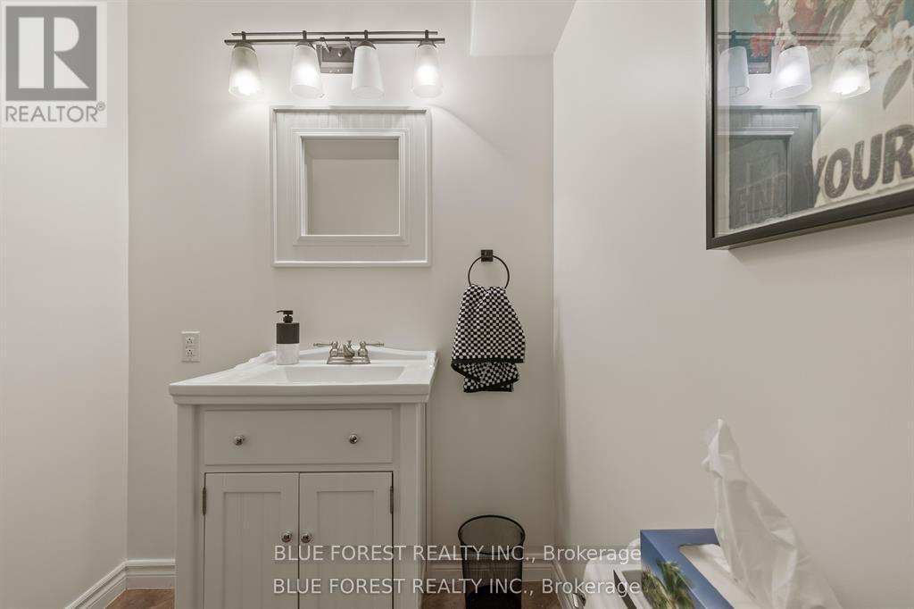 258 South Leaksdale Circle, London South (South U), ON