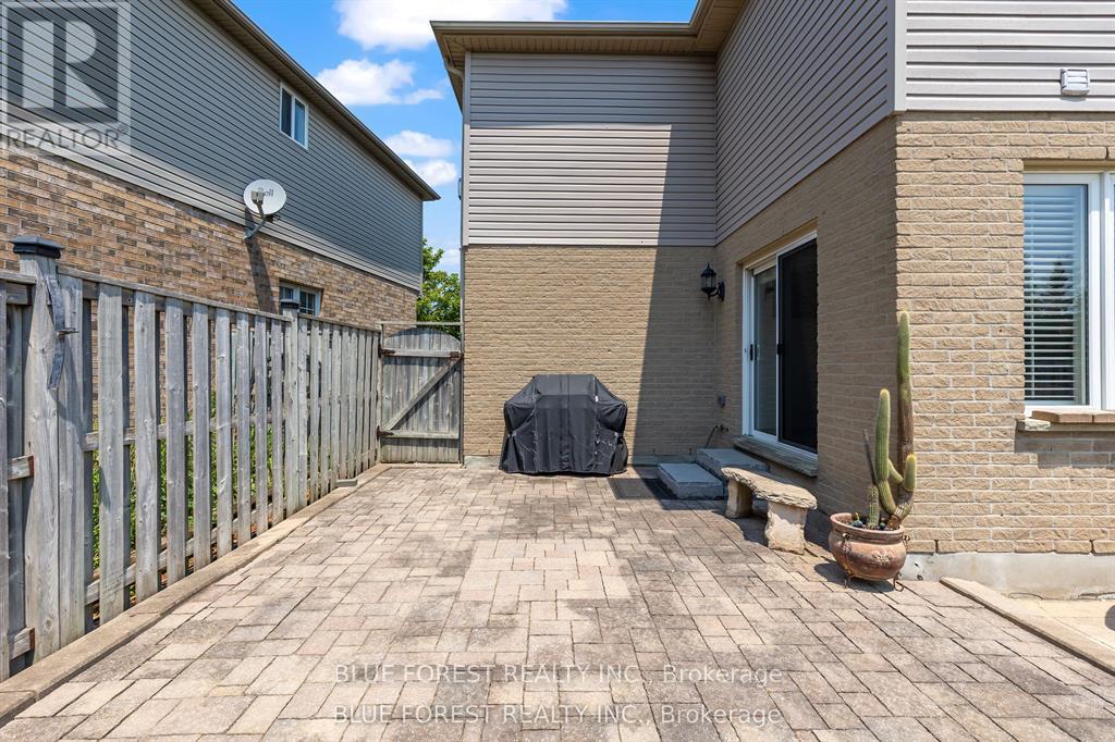 258 South Leaksdale Circle, London South (South U), ON