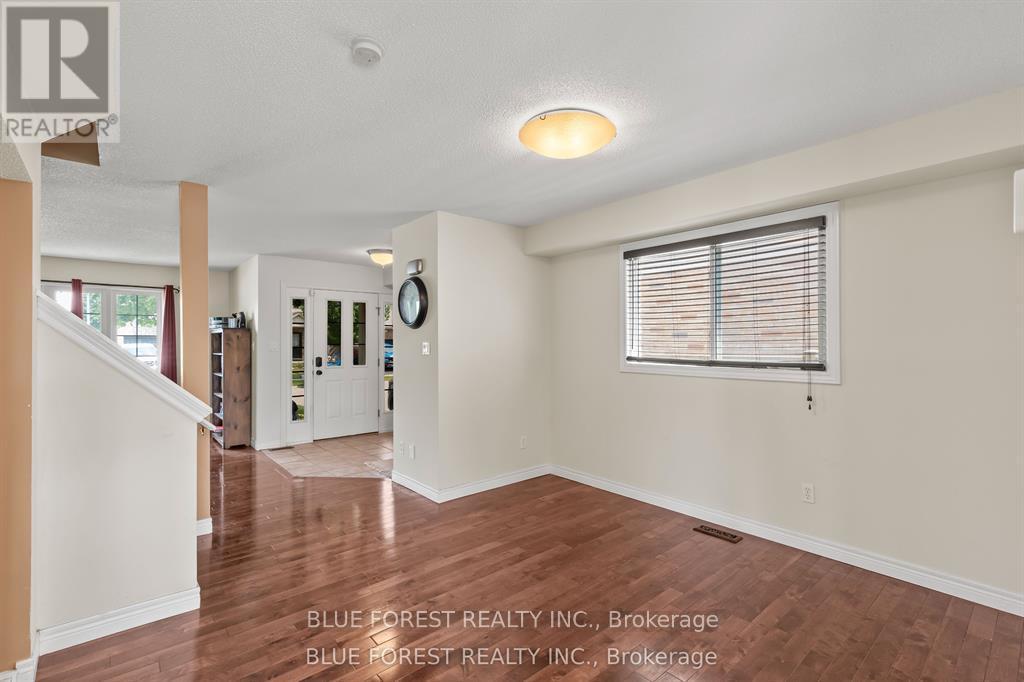 258 South Leaksdale Circle, London South (South U), ON