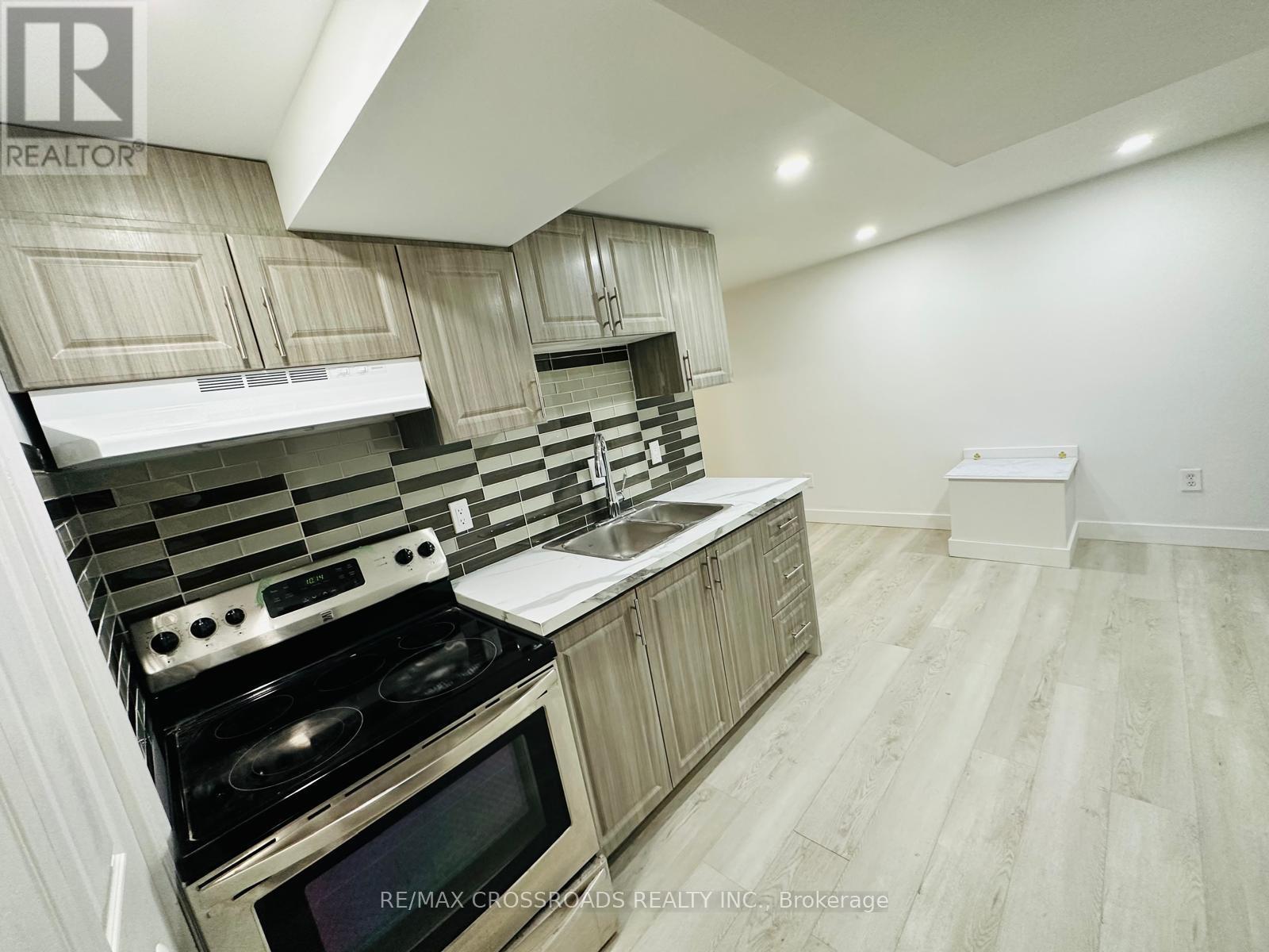 256 Birchcliffe Crescent, Hamilton, ON