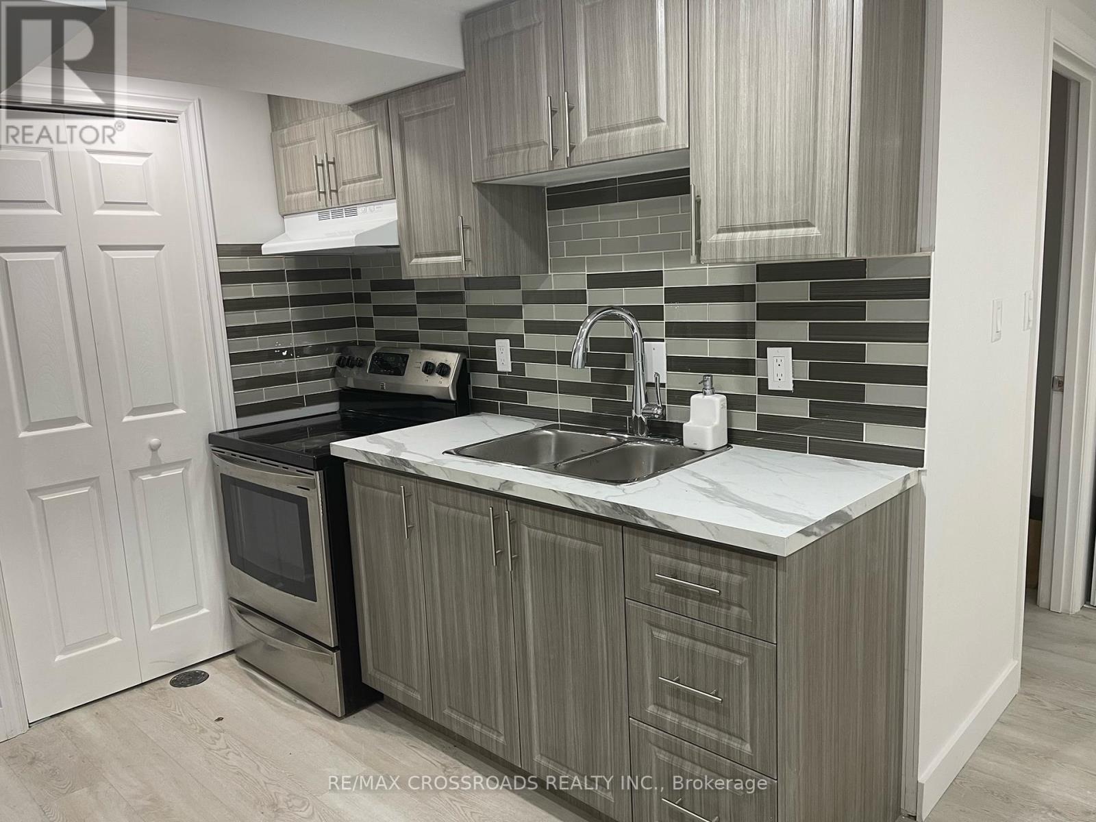 256 Birchcliffe Crescent, Hamilton, ON