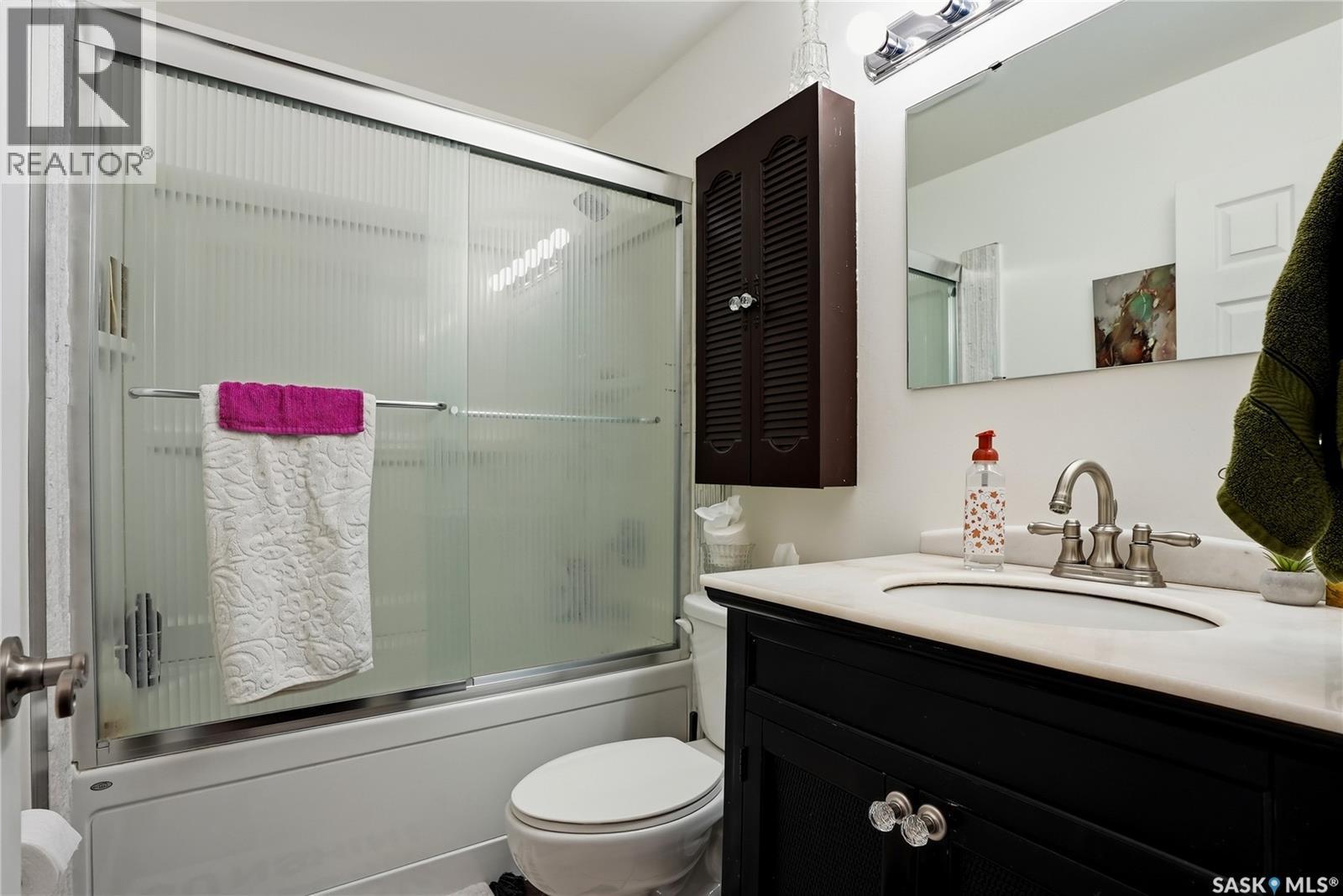 2225 Easthill, Saskatoon, SK
