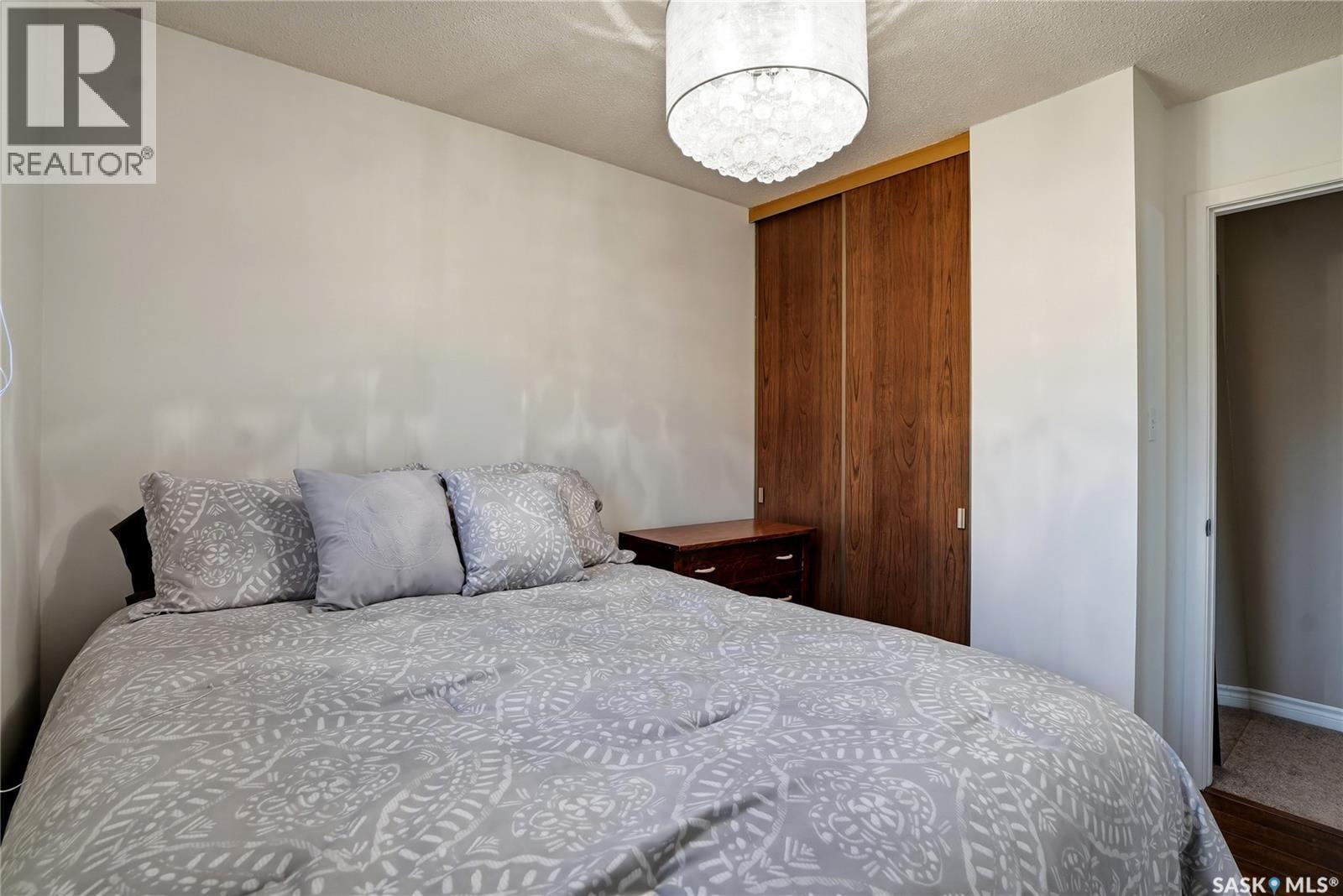 2225 Easthill, Saskatoon, SK