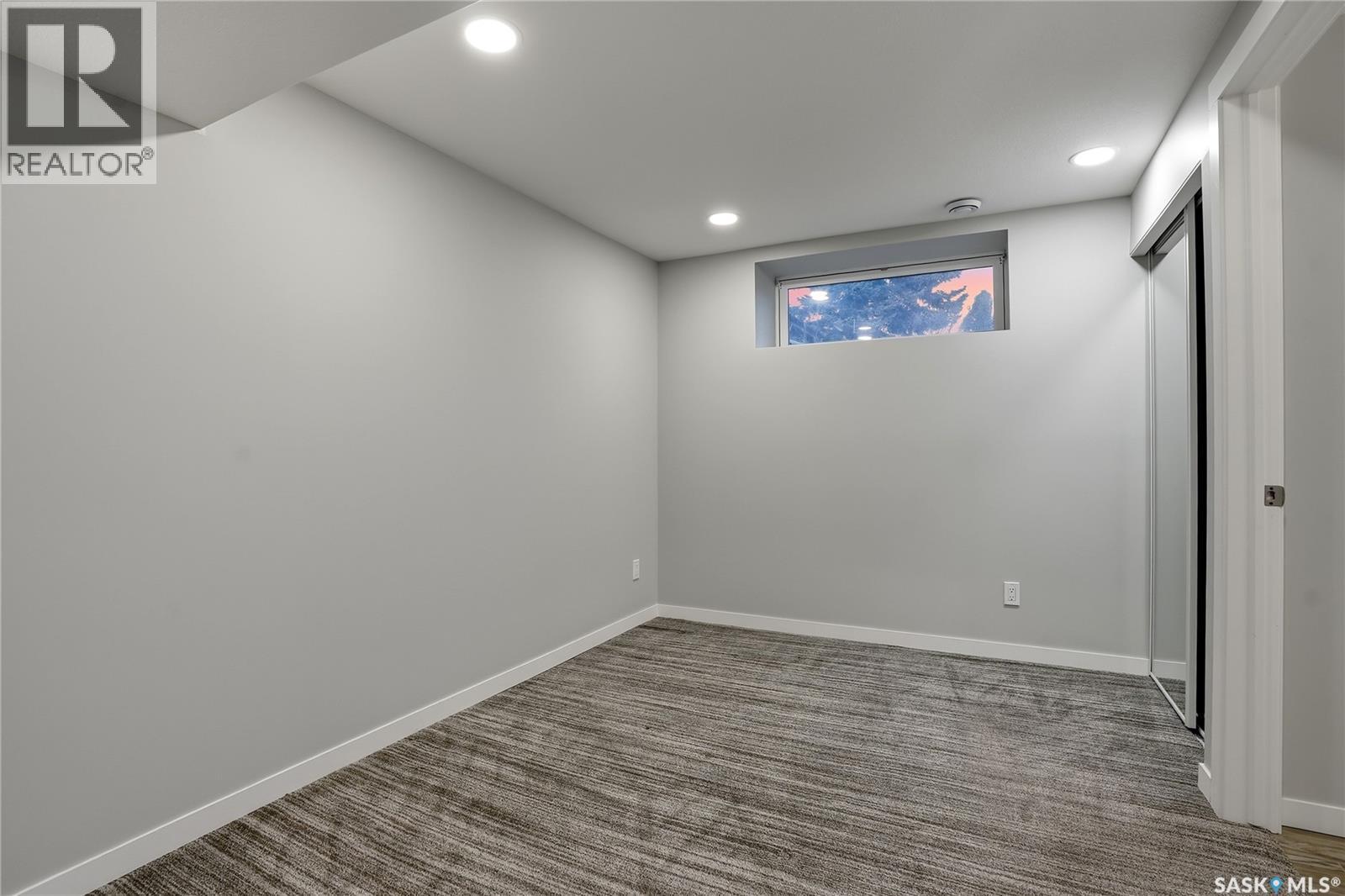 2225 Easthill, Saskatoon, SK