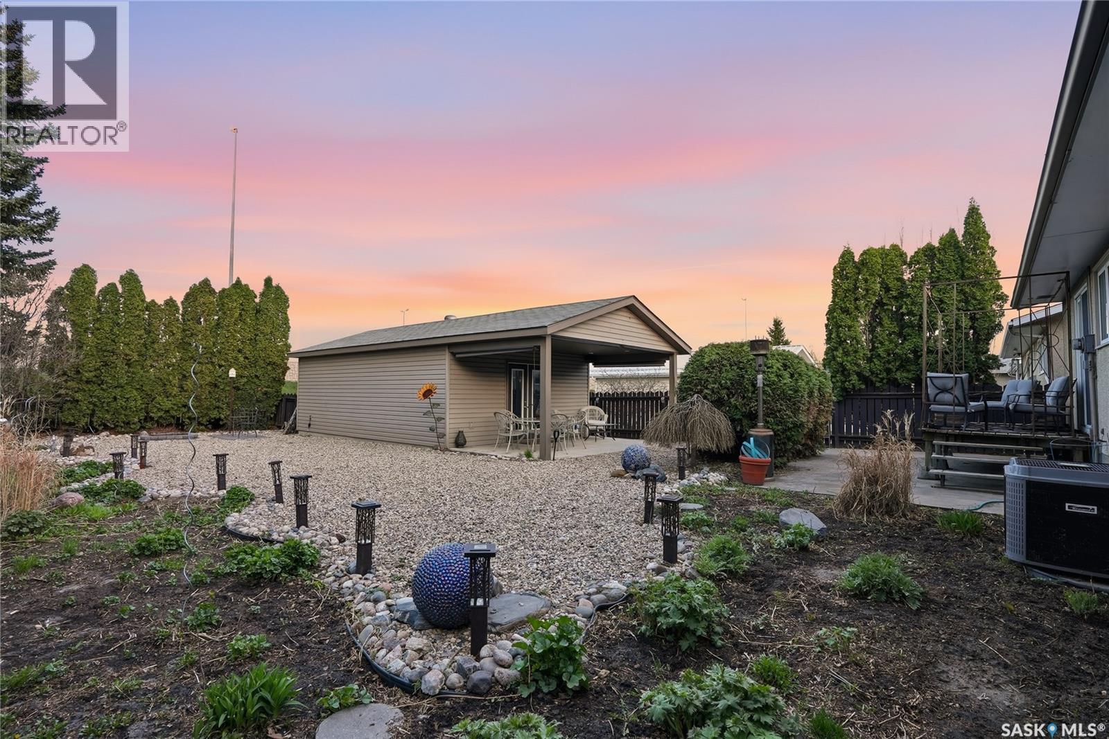 2225 Easthill, Saskatoon, SK