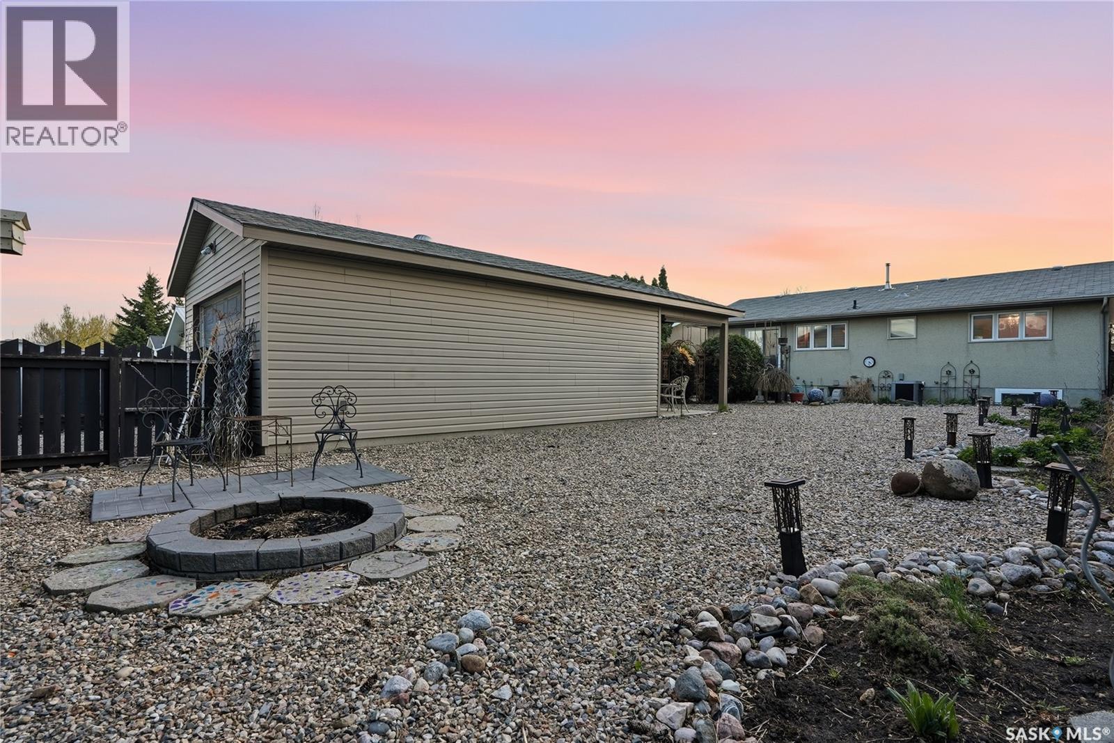 2225 Easthill, Saskatoon, SK