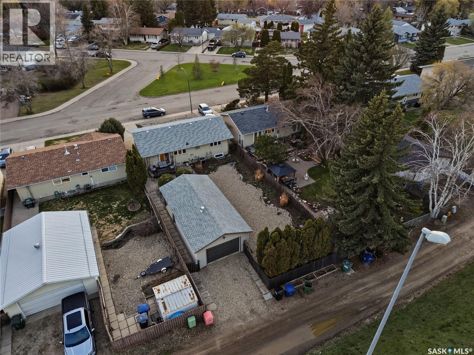 2225 Easthill, Saskatoon, SK