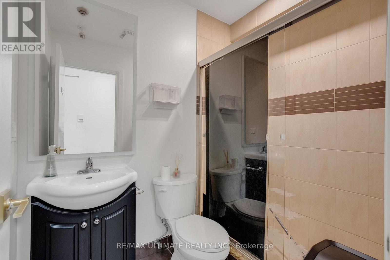 460 College Street, Toronto, ON