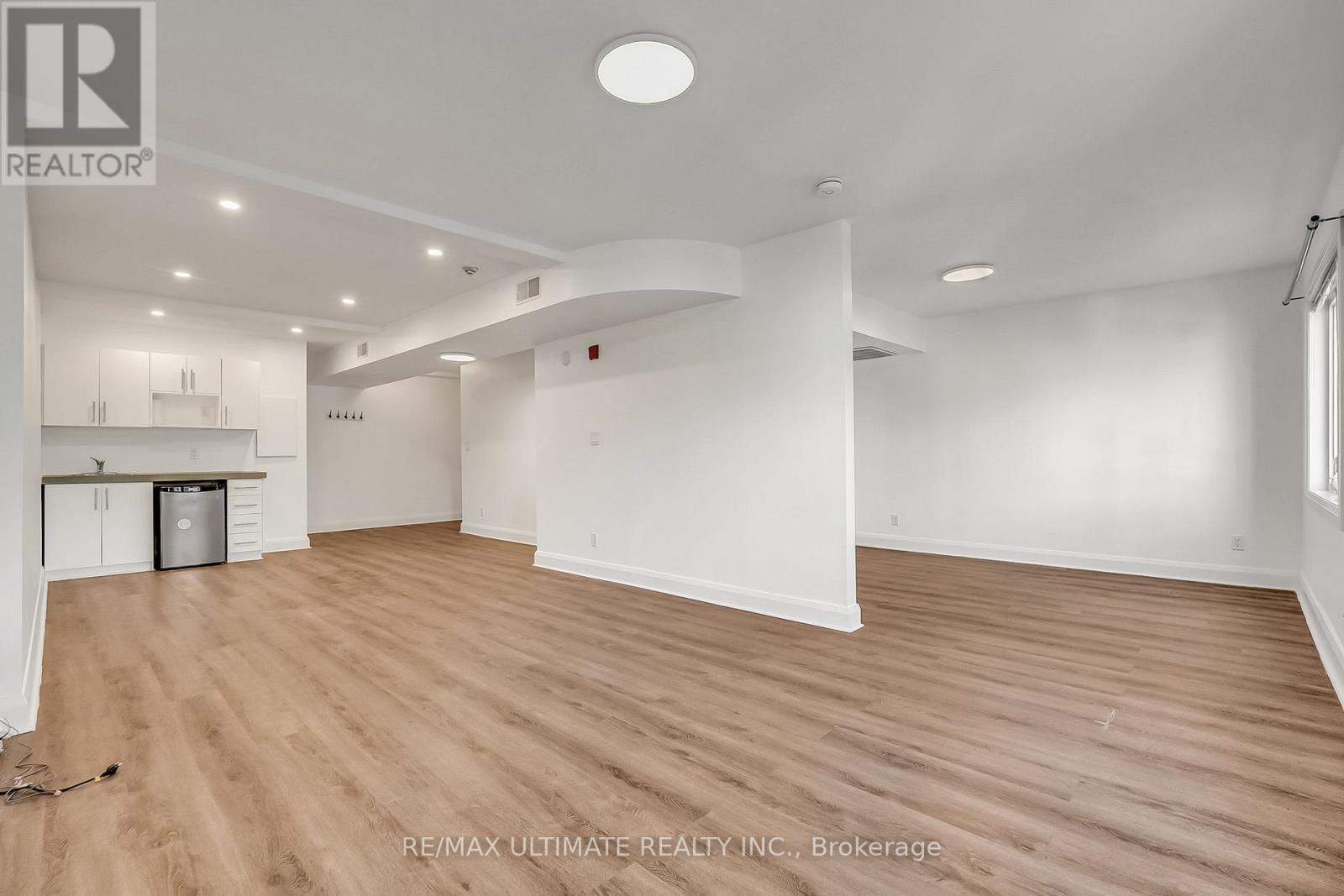 460 College Street, Toronto, ON