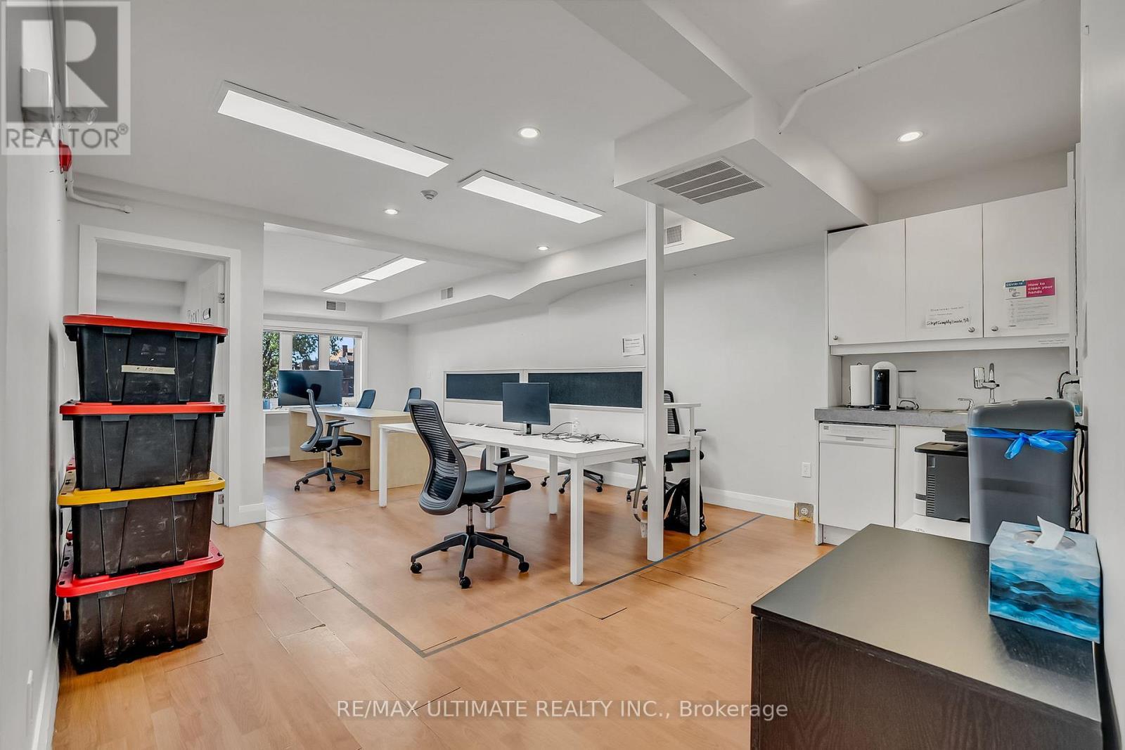 460 College Street, Toronto, ON