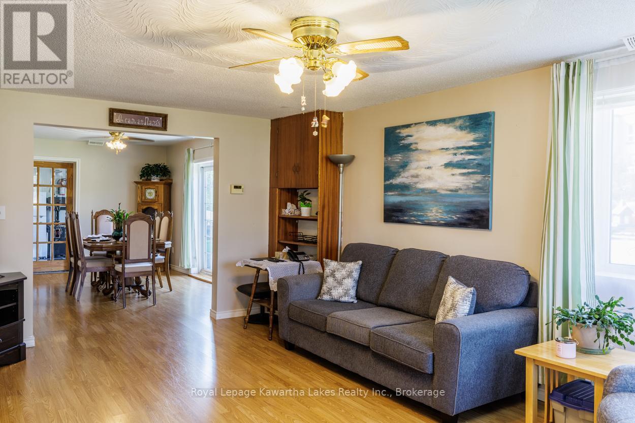 99 Lindsay Street, Kawartha Lakes (Fenelon Falls), ON