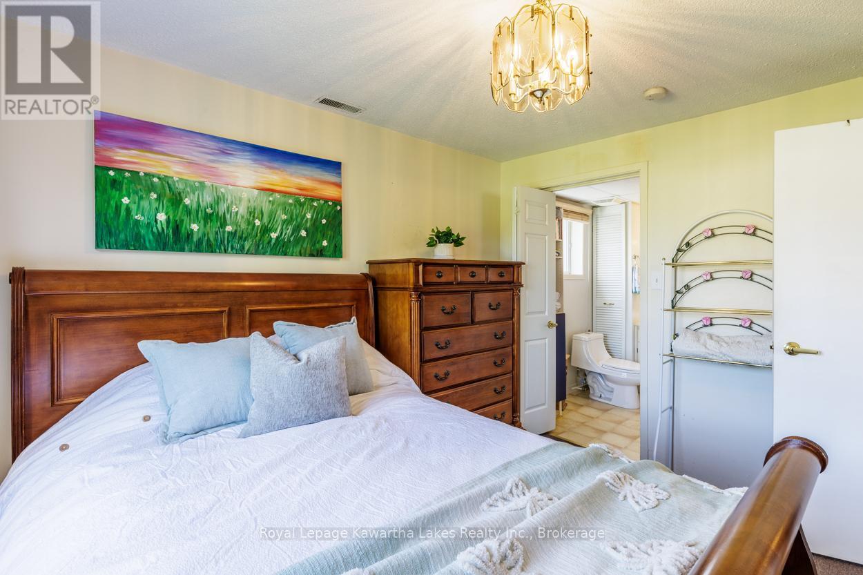 99 Lindsay Street, Kawartha Lakes (Fenelon Falls), ON