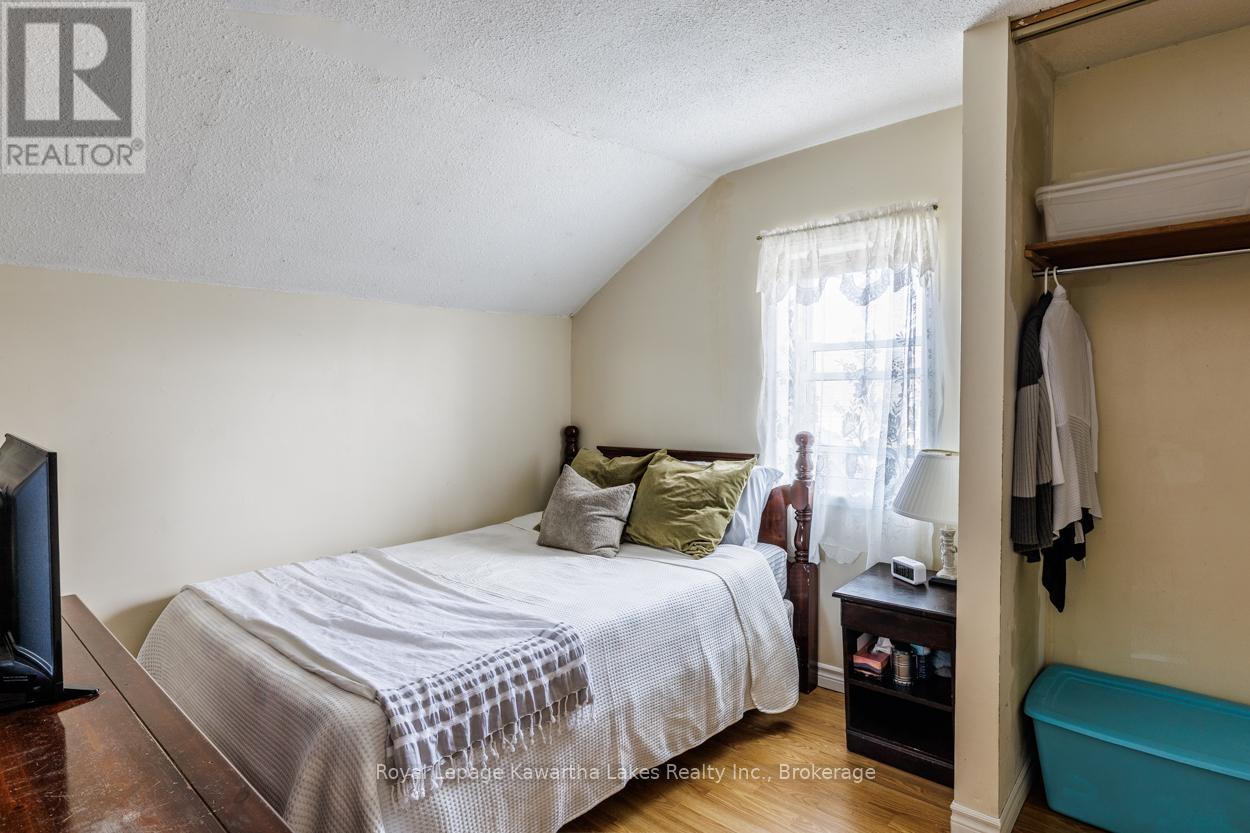 99 Lindsay Street, Kawartha Lakes (Fenelon Falls), ON
