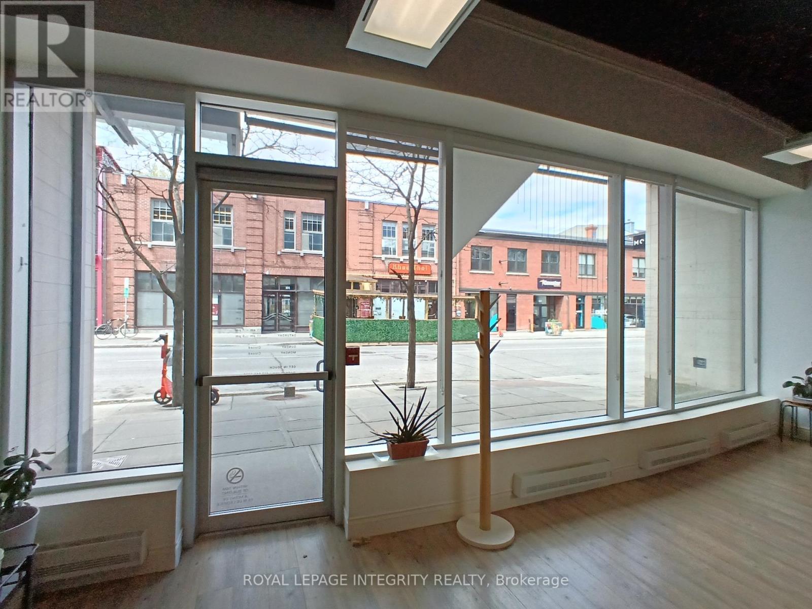 100 - 100 Murray Street, Ottawa, ON