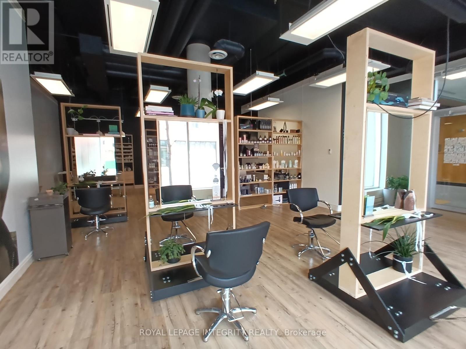 100 - 100 Murray Street, Ottawa, ON