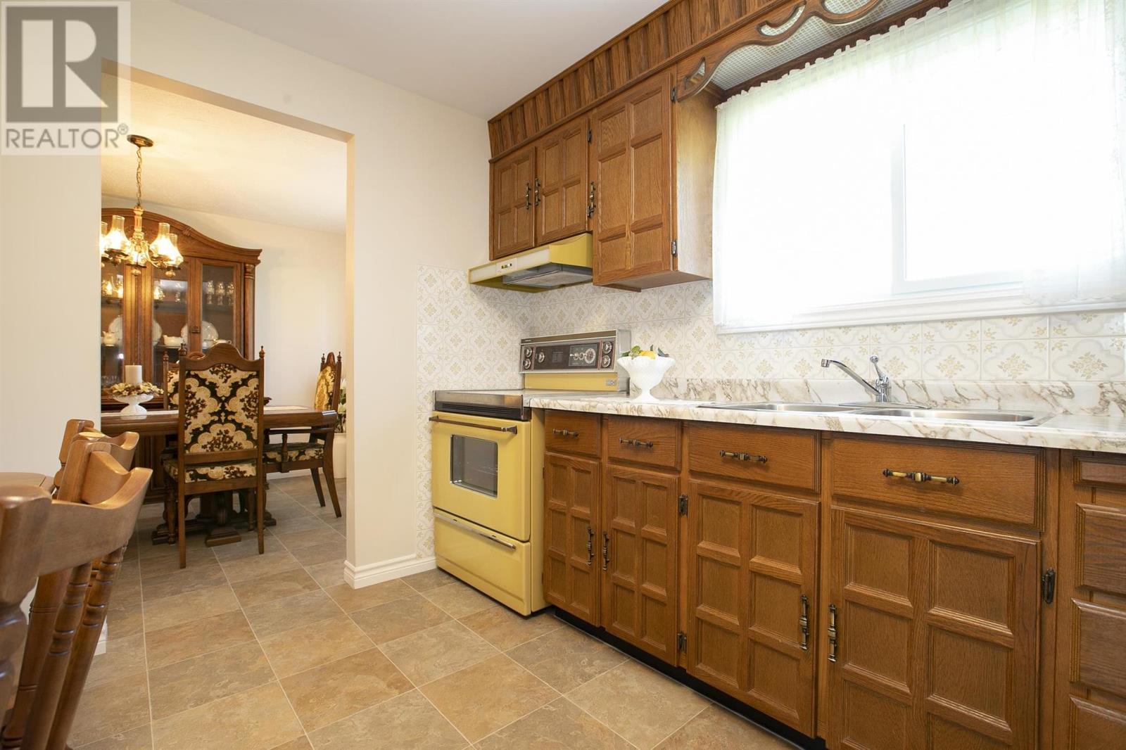 2134 Queen St E, Sault Ste. Marie, ON