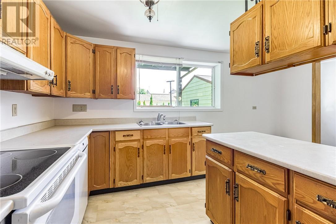 488 Clinton Avenue, Sudbury, ON