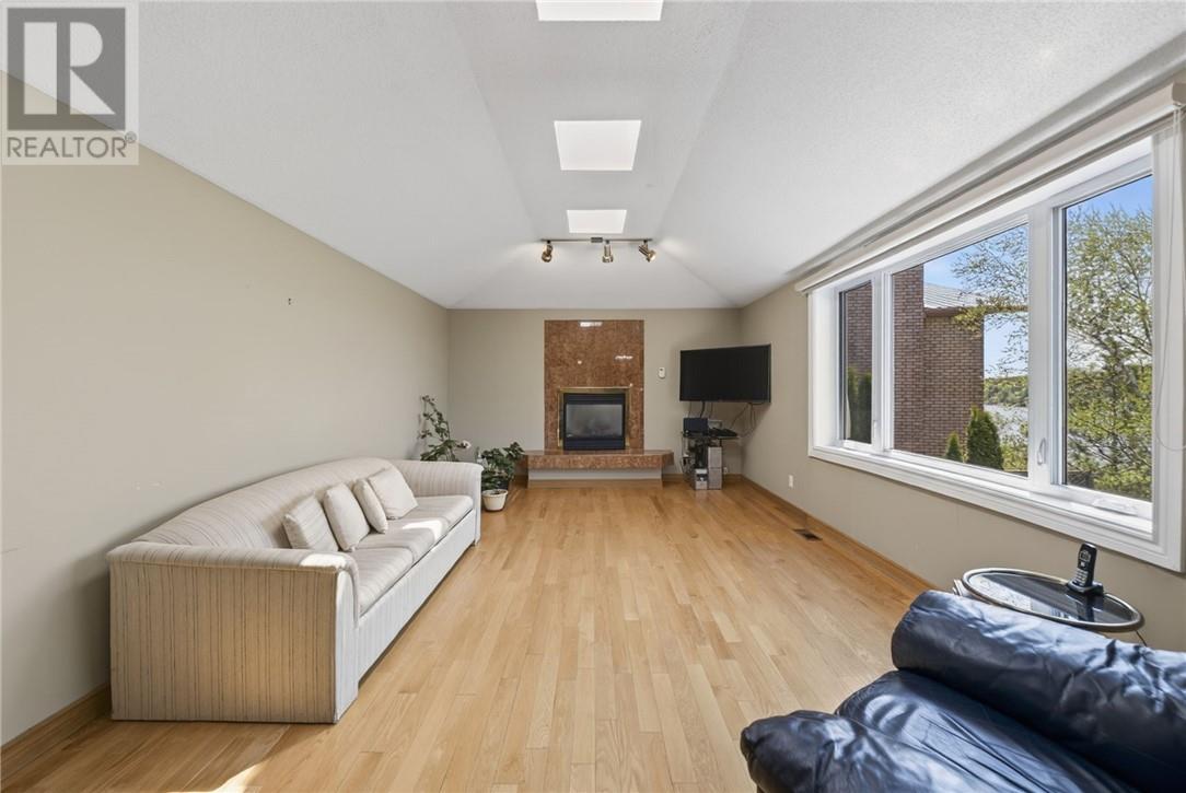 402 Maki Avenue, Sudbury, ON