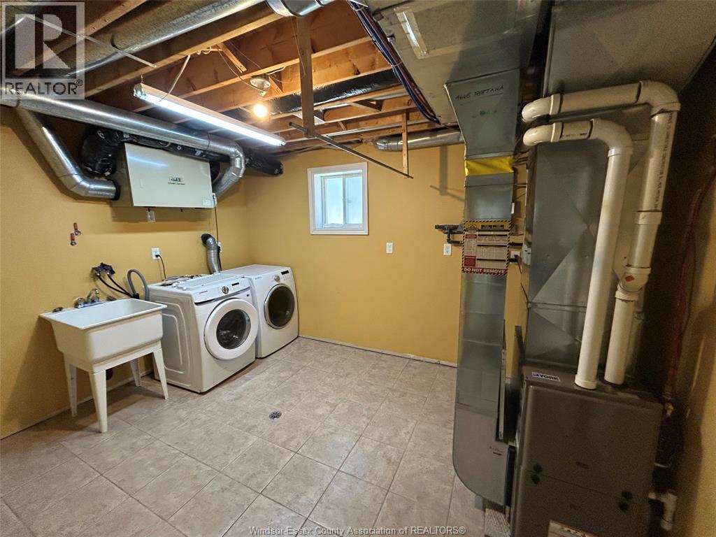 4665 Fontana Avenue, Windsor, ON