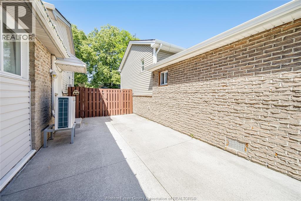 1229 Arncliffe, Windsor, ON